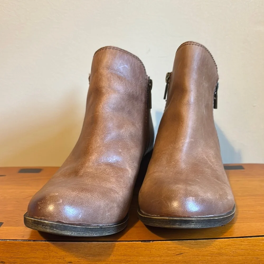 Lucky Brand Brown Ankle Boots with Low Heel - Picture 5 of 6